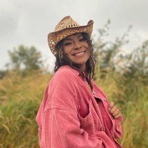 Meet your Posher, Jalyna